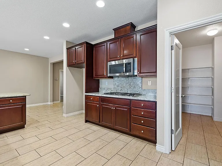 5282 Jacque Bell Ln — Photo 18