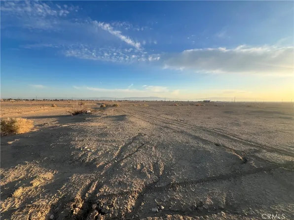 1148 Desert Kist Ave, Thermal, CA 92274