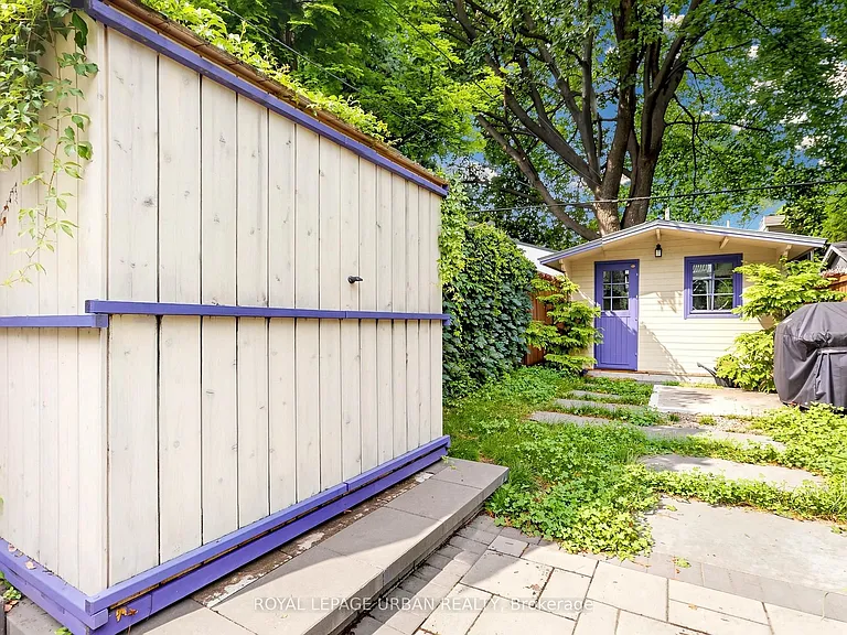 24 Cavell Ave — Photo 24