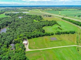 4361 Missouri Dr, Ottawa, KS 66067