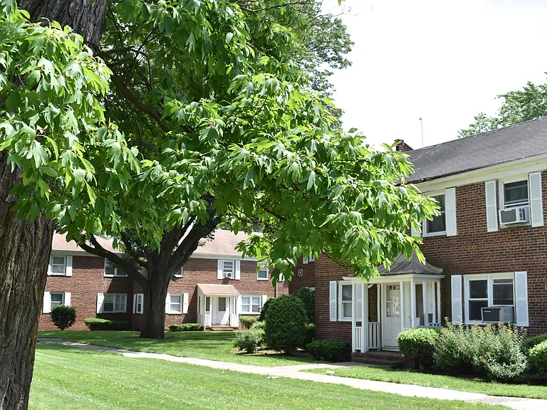Blair Beacon Apartment Homes — Photo 16