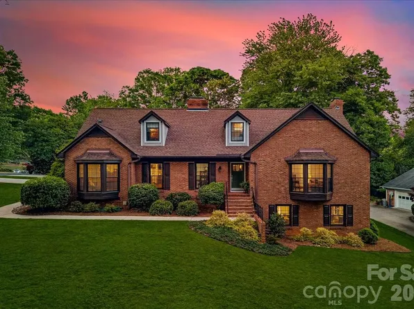 409 Whitestone Rd, Charlotte, NC 28270