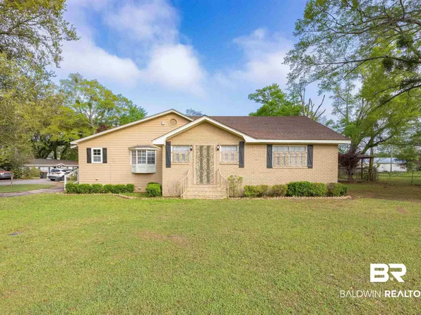 208 W Magnolia St, Bay Minette, AL 36507