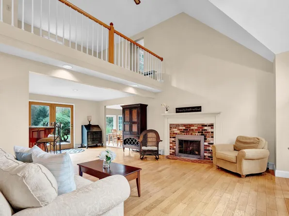 40 Kensington Drive, Sandwich, MA 02563