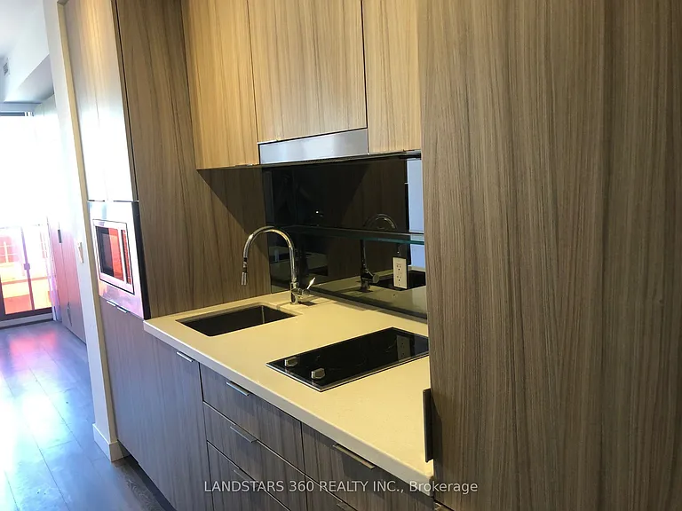 215 Queen St W #1109 — Photo 13