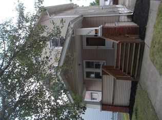 1008 Neptune Ave, Akron, OH 44301