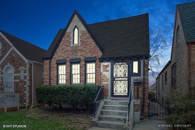 1st image of 7007 W Cornelia Ave