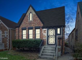 7007 W Cornelia Ave, Chicago, IL 60634