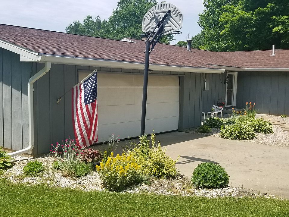 1st image of 1266 N Crestview Dr