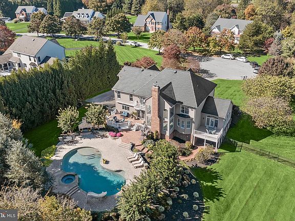 2nd image of 13418 Green Hill Ct