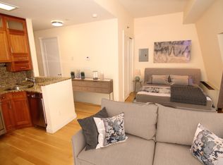21 S William St APT 7A, New York, NY 10004