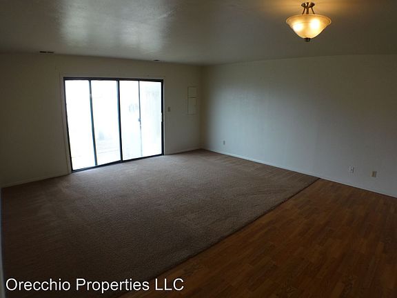 4th image of 4670 Scioto Dr APT C