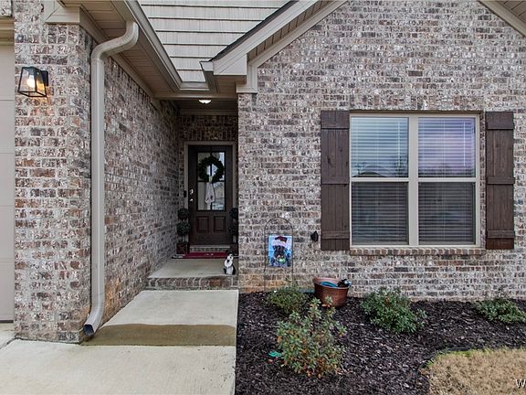 3rd image of 13813 Sawtooth Ln