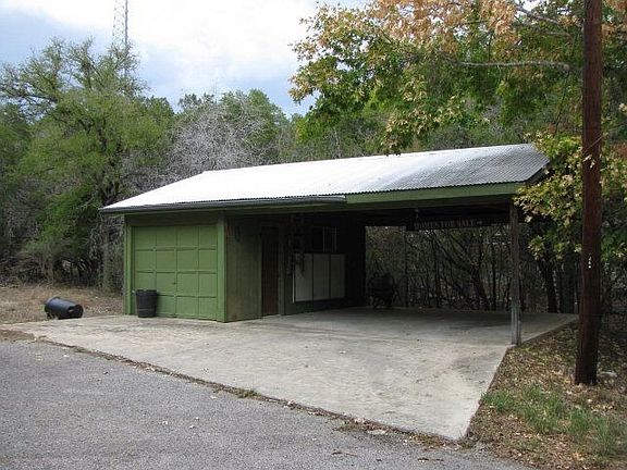 5th image of 951 Edwards Blvd