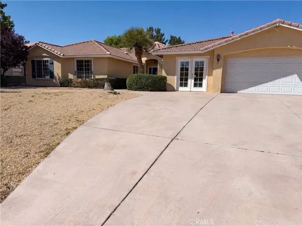 15358 Lookout Rd, Apple Valley, CA 92307