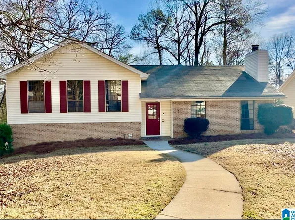 1820 Tahiti Ln, Alabaster, AL 35007