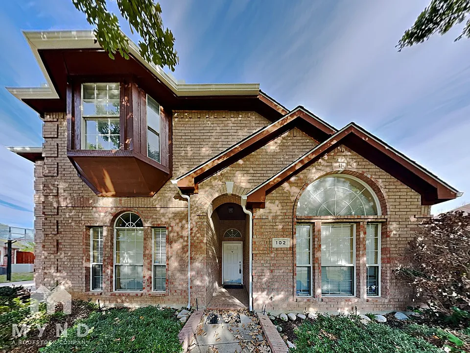 102 Elm Fork Dr