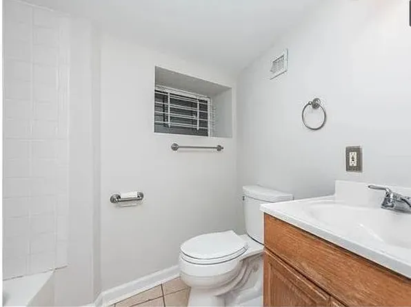 215 W 27th St #1, Baltimore, MD 21211