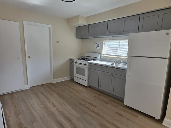 528 Knorr St #12, Philadelphia, PA 19111