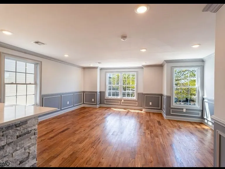 90 Seaview Ave #2 — Photo 2