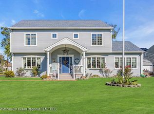 512 Beach View Ave, Union Beach, NJ 07735