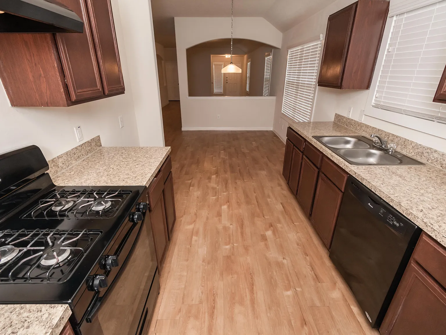 Southview Villas — Photo 4