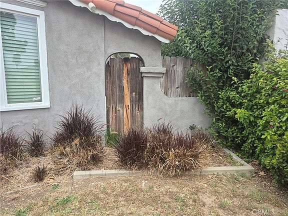 2nd image of 1707 W 84th St