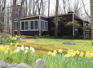 121 Groody Ln, Canadensis, PA 18325