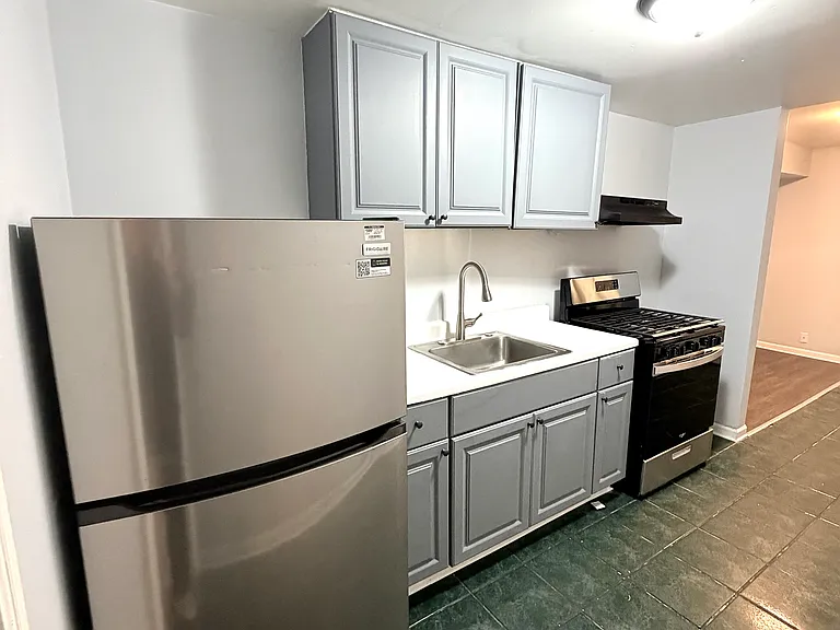 2709 Blaisdell Ave #14 — Photo 5