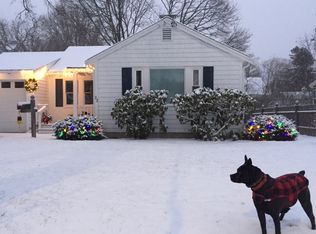 22 Payson Rd, Falmouth, ME 04105