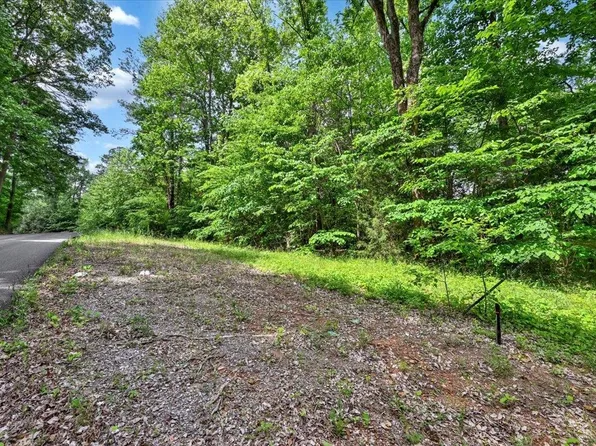 9 Mill Creek Rd, Falkville, AL 35622