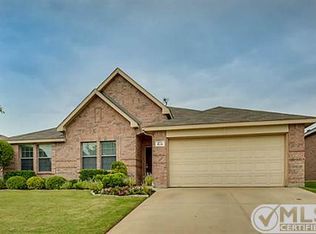 428 Crown Oaks Dr, Fort Worth, TX 76131