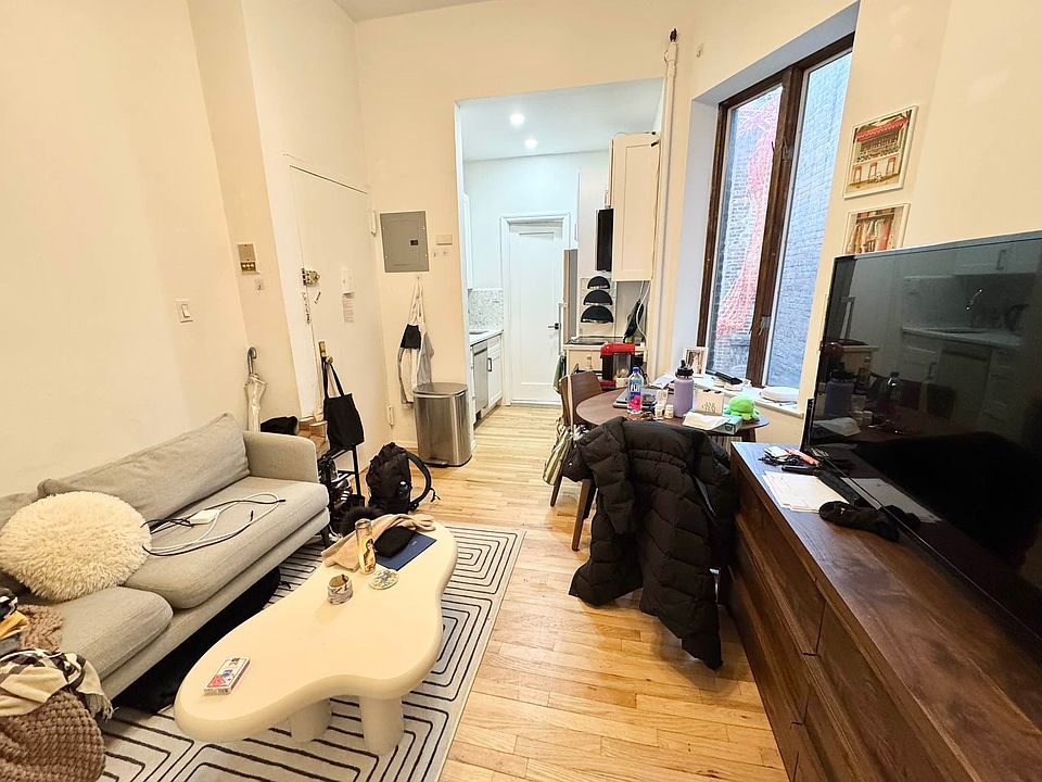 1st image of 222 E 21st St APT 5C