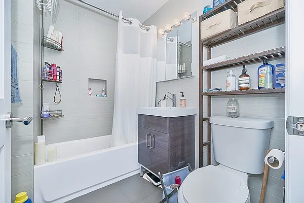 Rented by Keller Williams NYC | media 6