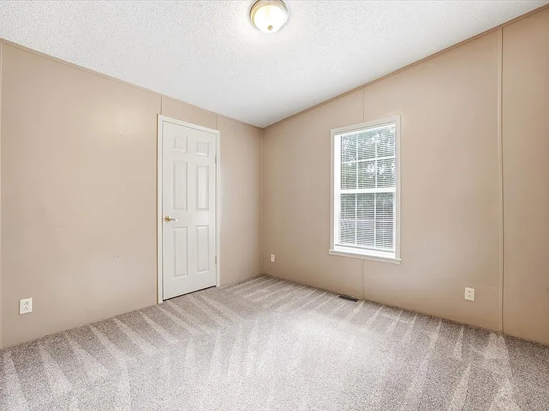 410 County Road 3823 — Photo 22