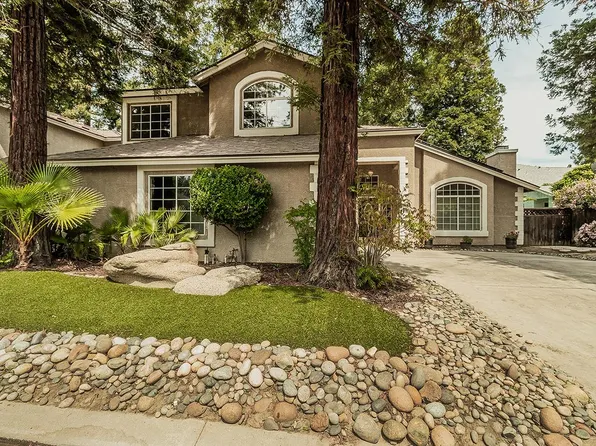 492 E Rusty Harbor Dr, Fresno, CA 93730