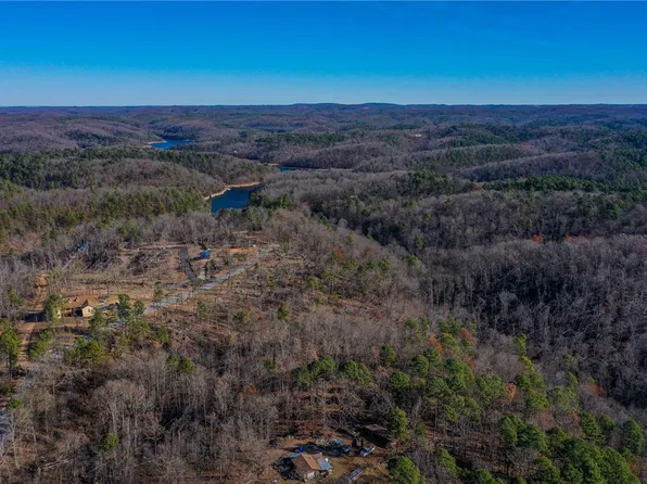 Cavern Dr, Rogers, AR 72756