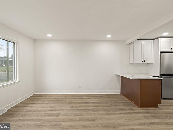 5th image of 6415 Walton Ave
