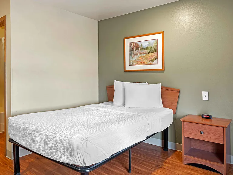 Studio Suite - 1 Full Bed