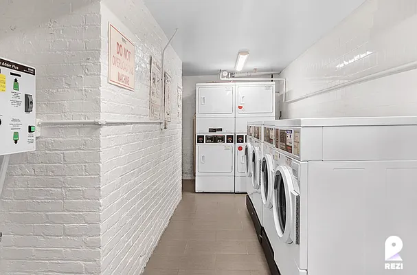 Rented by REZI | media 52