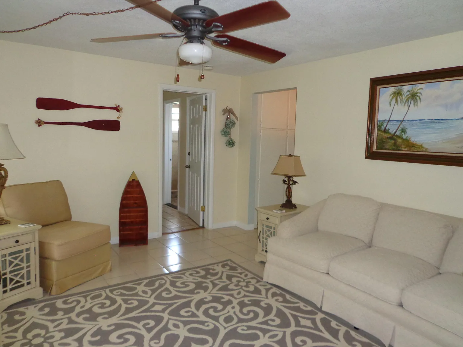 4 bed, 2.0 bath, 891 sqft, $4,000 — Photo 4
