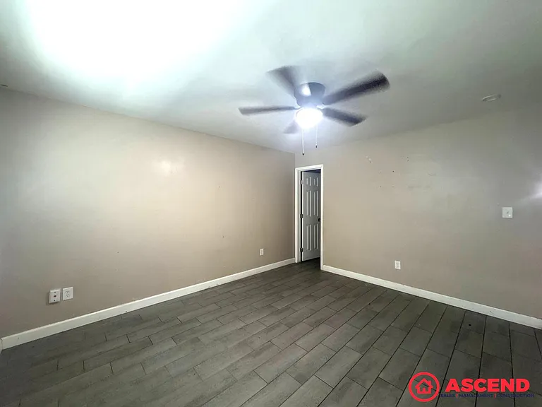 821 Oregon St — Photo 10