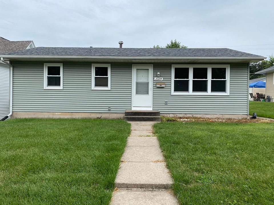 3 bedroom house in Bettendorf