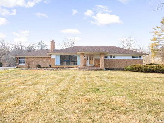 7326 Old Mill Rd, Bloomfield Hills, MI 48301