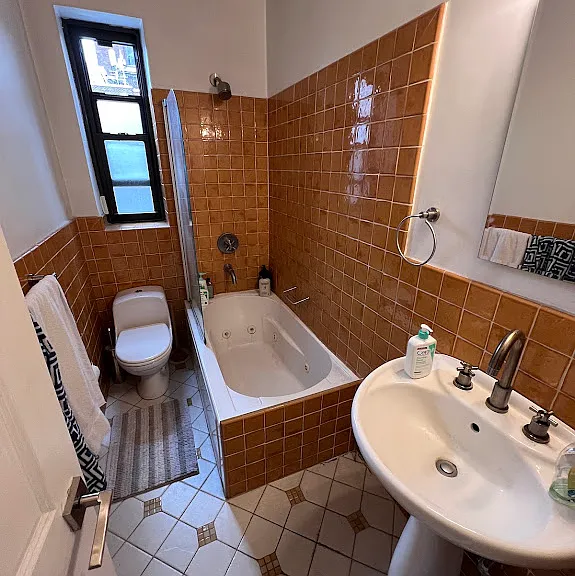 303 E 37th St #5E — Photo 23