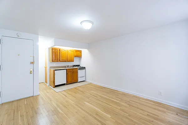 Rented by Compass | media 17