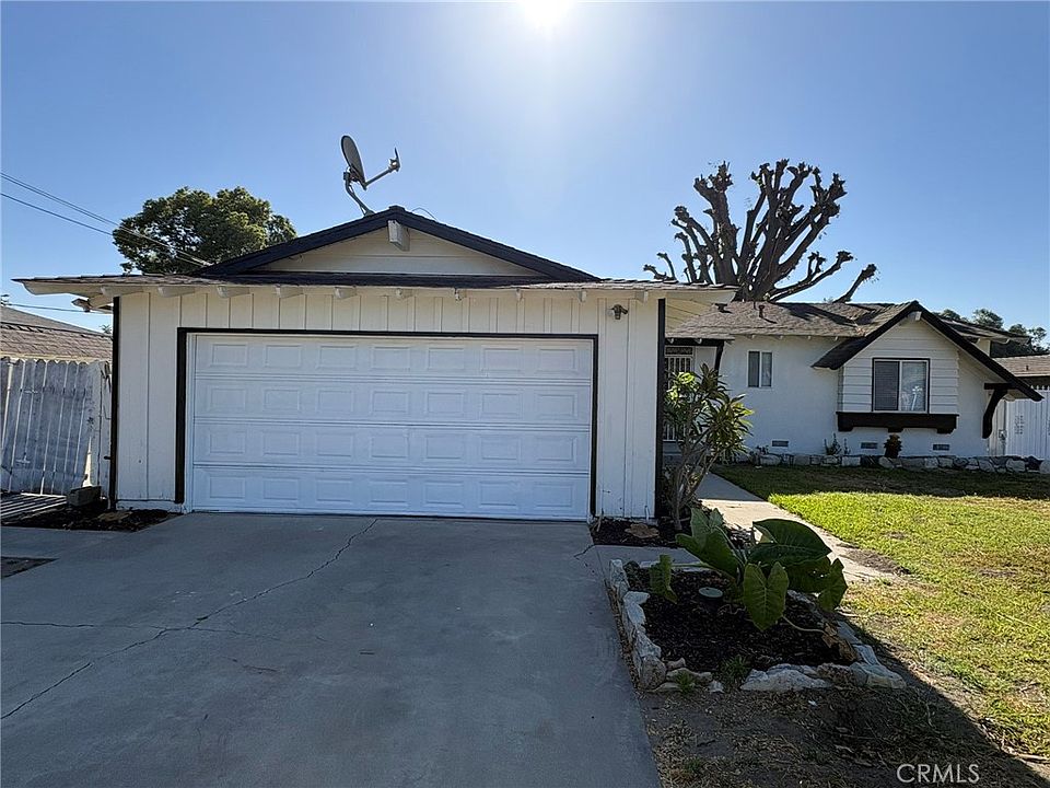 1st image of 13233 E End Ave