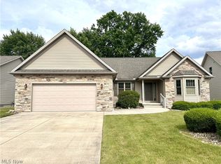 1050 Park Place Dr, Niles, OH 44446