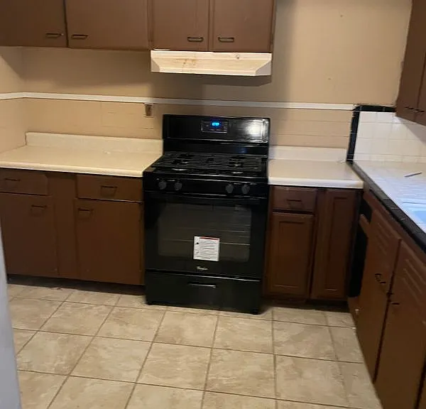 7228 Tracy Ave — Photo 1