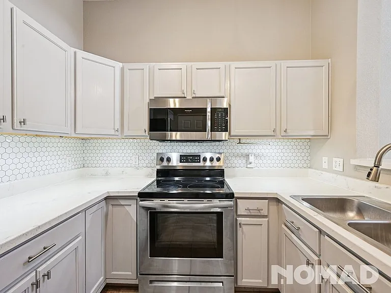 8707 E Florida Ave #604 — Photo 8